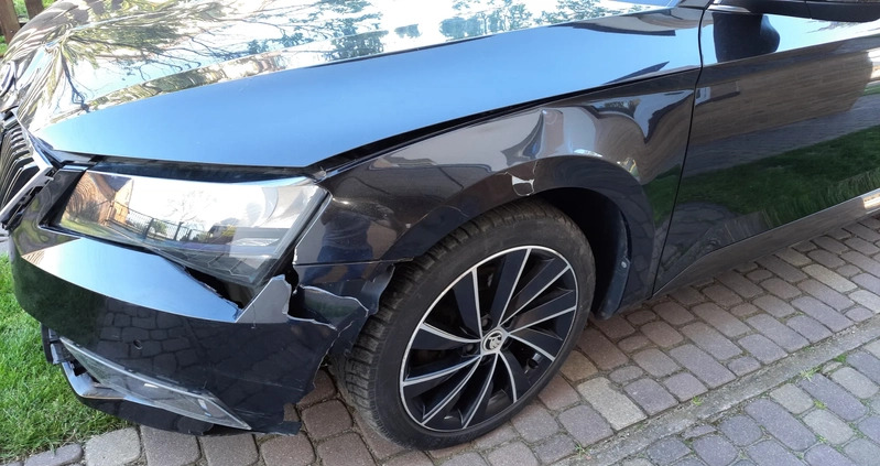 Skoda Superb cena 53000 przebieg: 134450, rok produkcji 2016 z Złocieniec małe 79